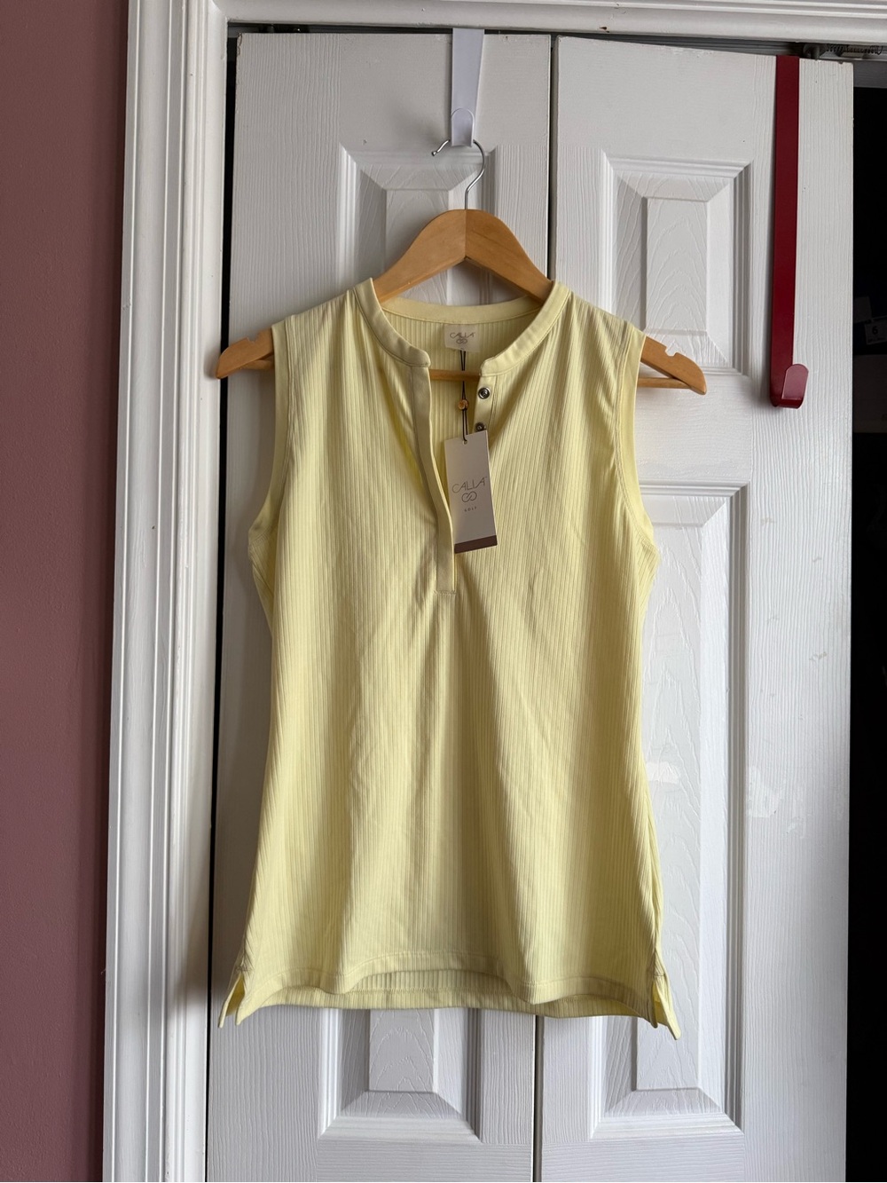 CALLA Pale Yellow Sleeveless Henley workout Tank SZ SMALL